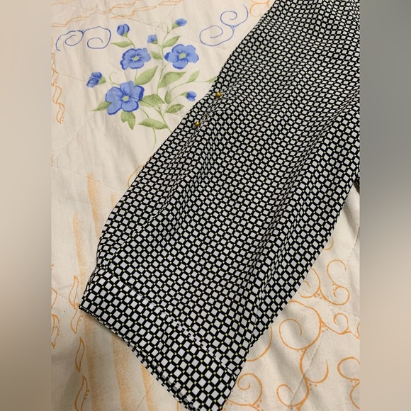 Black and white checkered pattern long sleeve blouse - Picture 4 of 15